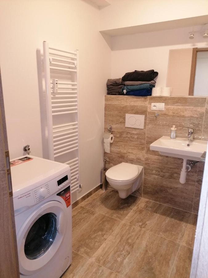 Brand New Studio Apartment # 45 With Free Parking In The City Center Prag Exteriör bild
