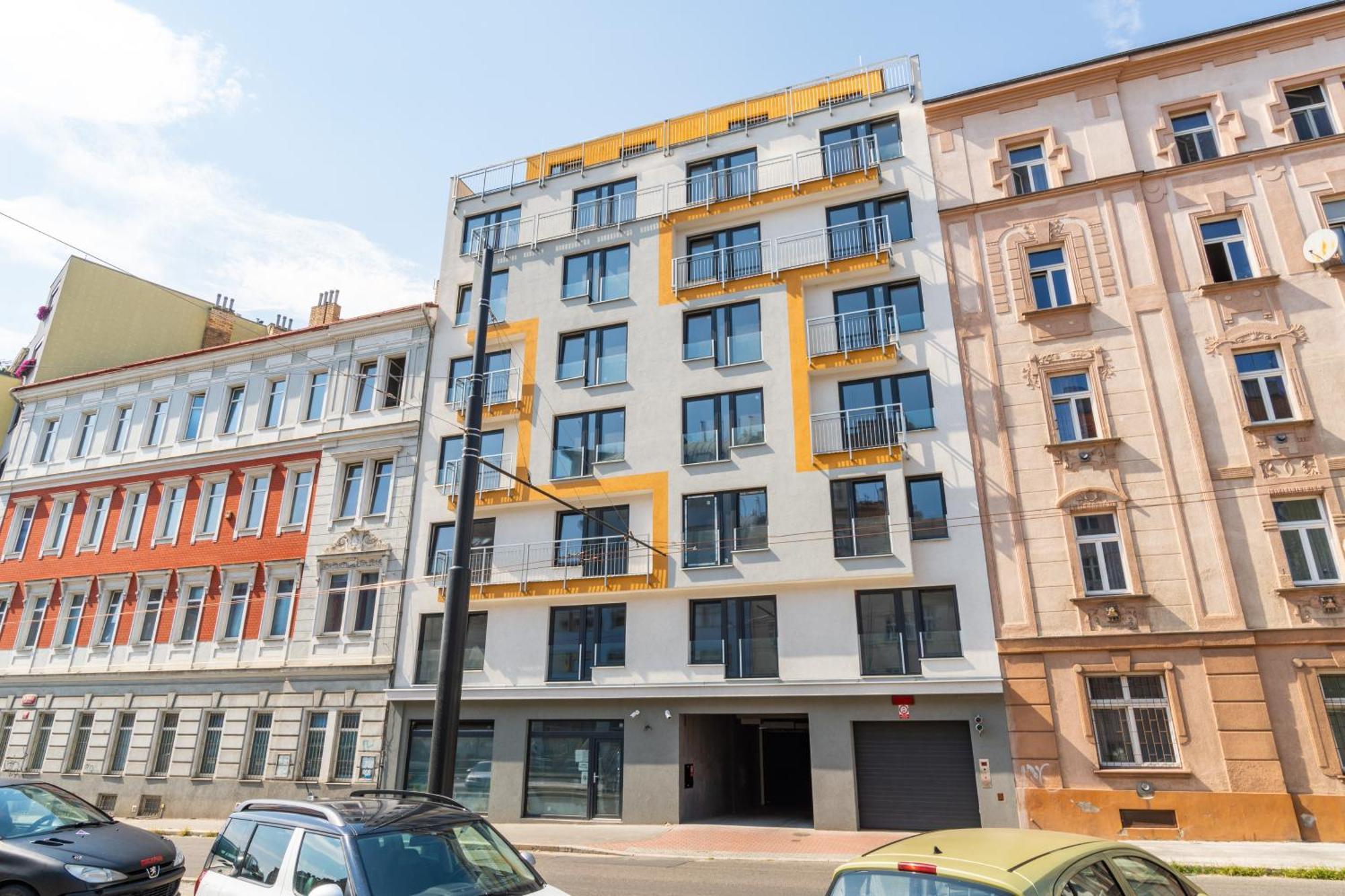 Brand New Studio Apartment # 45 With Free Parking In The City Center Prag Exteriör bild